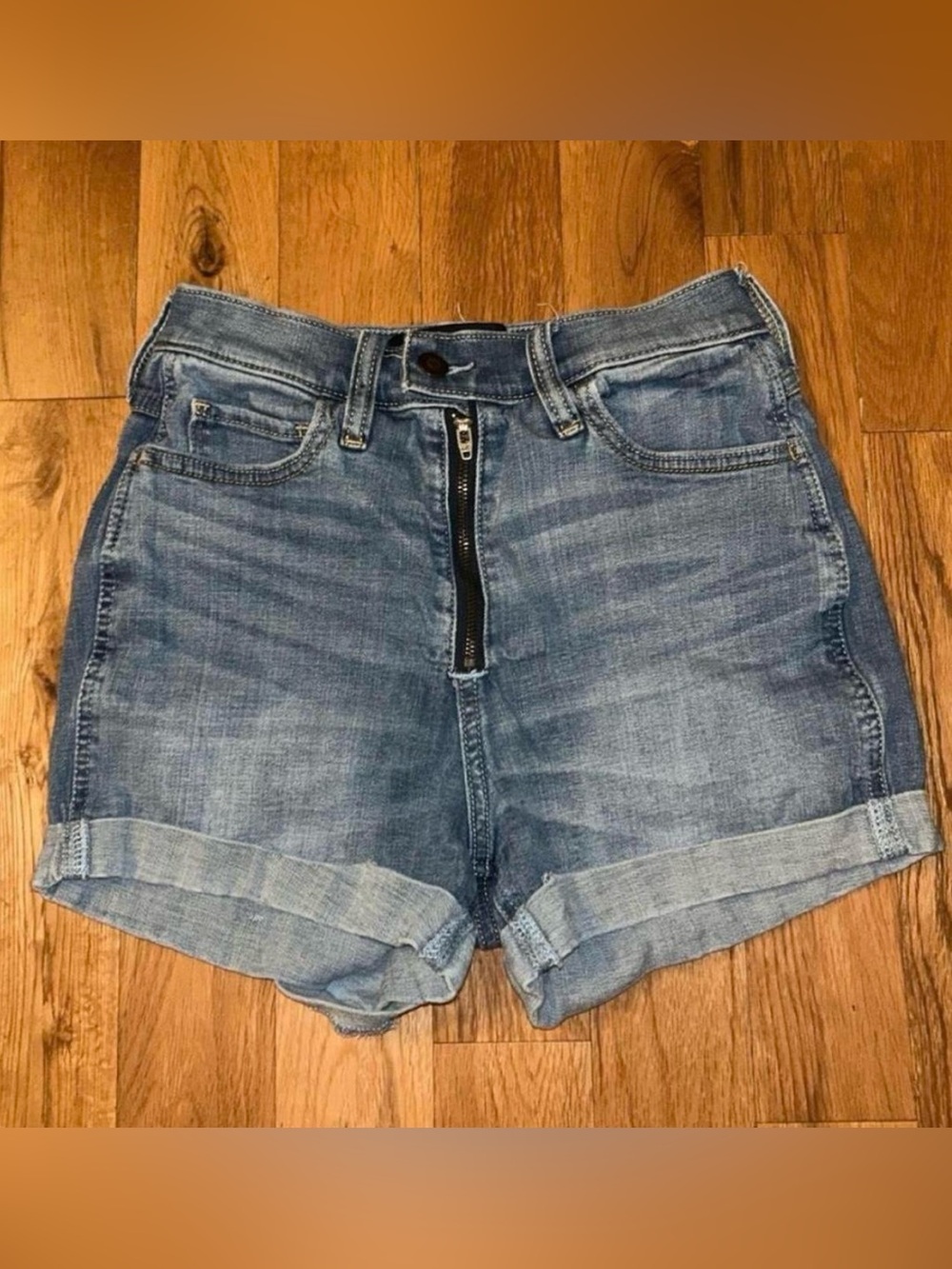 Hollister Women's High-Rise Denim Shorts